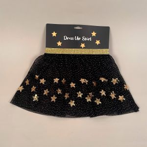 Nederdel i sort tyl med guldprikker og gyldne pailletstjerner. Taljen er i guldelastik. Str. 2-4 år.