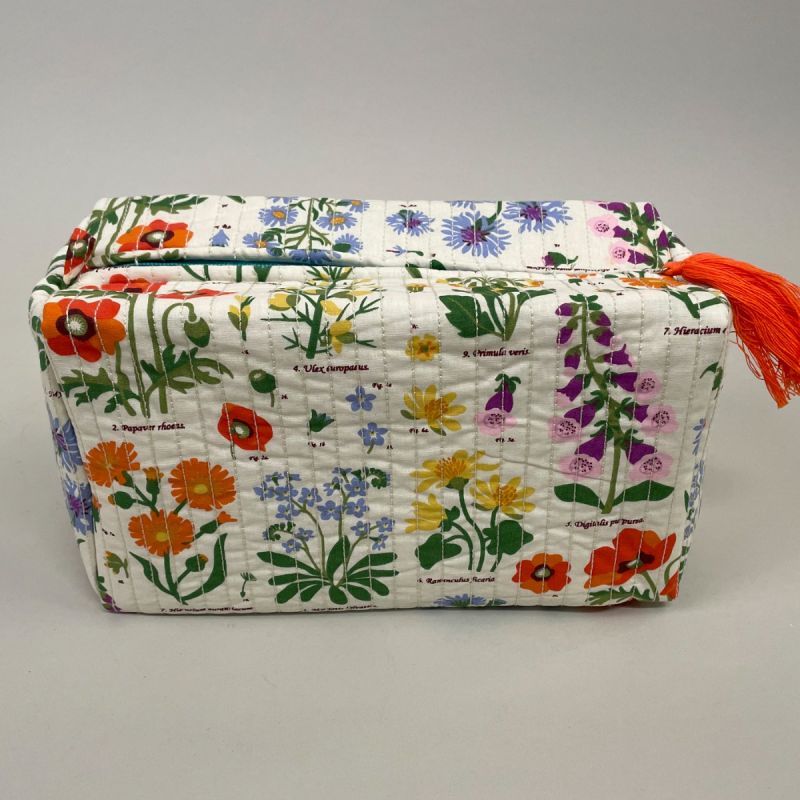 Toiletpung vilde blomster. quiltet  1