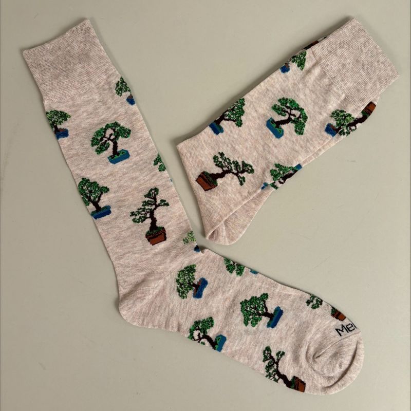 Strømper beige med motiv af små Bonsai 1