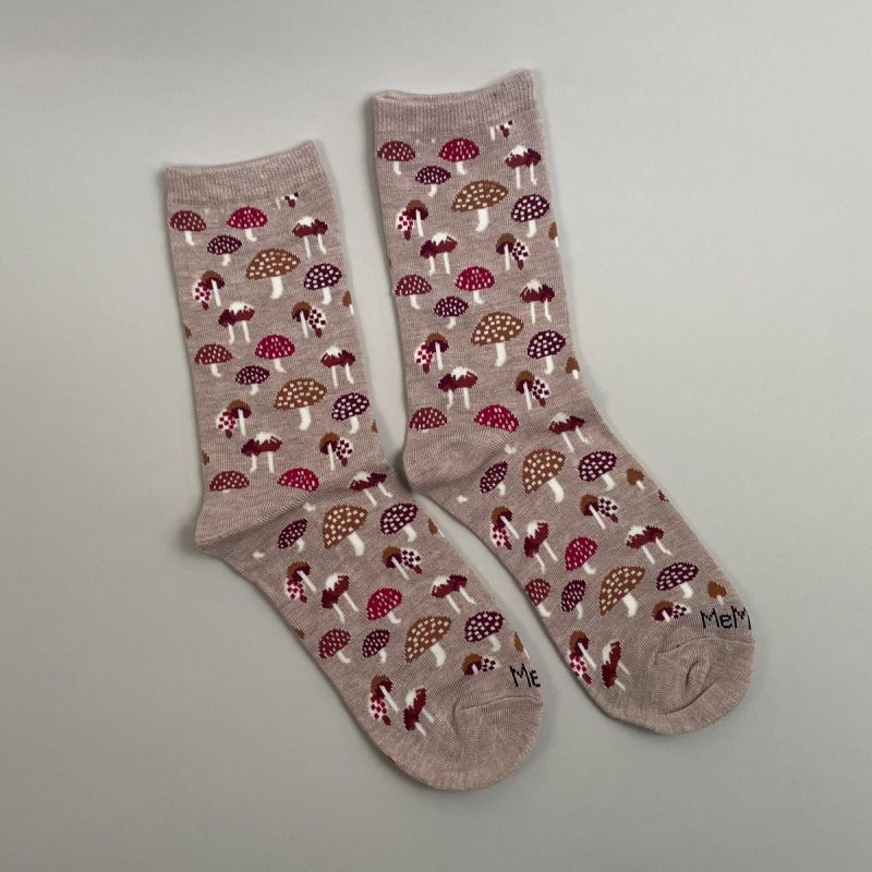 Strømper beige med motiv af svampe 1