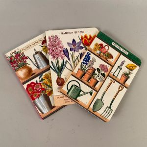 Notesbog med motiver fra haven