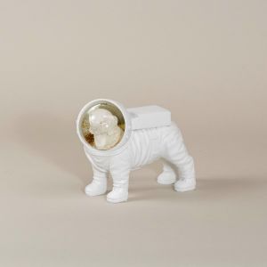 Hund Laika Glimmerkugle 14 cm høj 16 cm lang