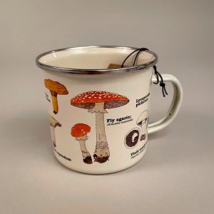 Emaljekrus med svampe