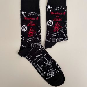 stroemper-sort-med-motiv-af-forskelling-moriver-fra-atomfysik