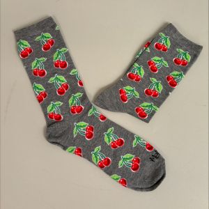 stroemper-graa-med-motiv-af-roede-kirsebaer