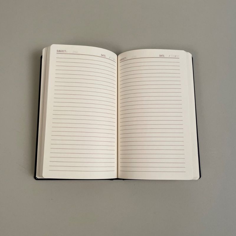 Fantastisk flot mørkeblå notesbog i hardback med guldtryk af stjernebilleder 3