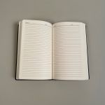 Fantastisk flot mørkeblå notesbog i hardback med guldtryk af stjernebilleder small 3